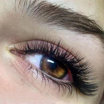 Фото с портфолио Lashclub