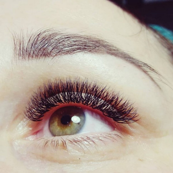 Наращивание ресниц лисичка 3д, фото -  Dana Beauty Group