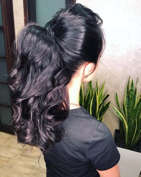 Жіноча стрижка укладка волосся чорне, фото -  Bei Capelli