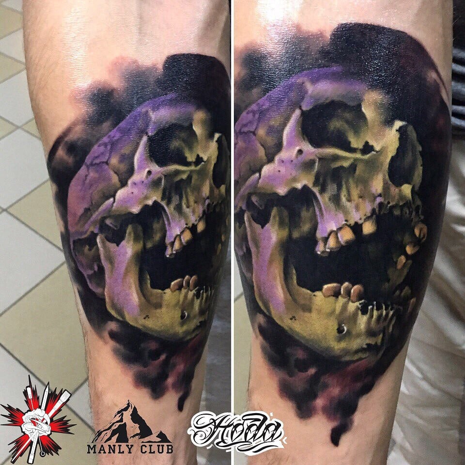 Для хлопців на передпліччі череп, фото - Тату майстер Євген Любота