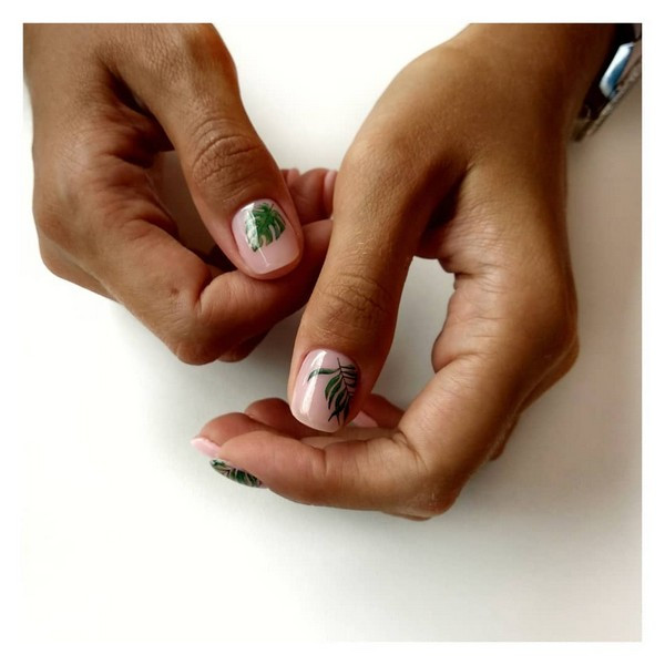 Маникюр на короткие ногти нюдовый с рисунком, фото - Ногтевая студия Arish nails