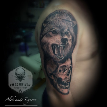 Художественная tattoo
                    Тату салон I`m Sorry Mom Харків