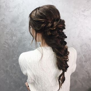 Укладка волосся плетіння косички, фото -  Amuse
