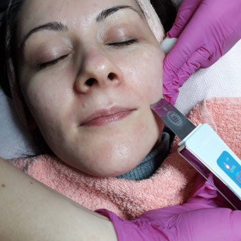 Комбинированная чистка лица
                    Майстер перманентного макіяжу Юля Харків