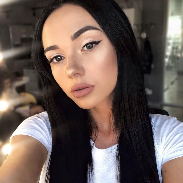 Нюдовый макияж дневной со стрелками, фото -  Limon beauty boutique