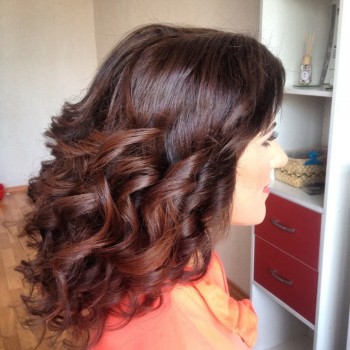 Вечерняя прическа
                    Визажист Катерина Сологуб Николаев