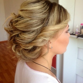 Вечерняя прическа
                    Визажист Катерина Сологуб Николаев