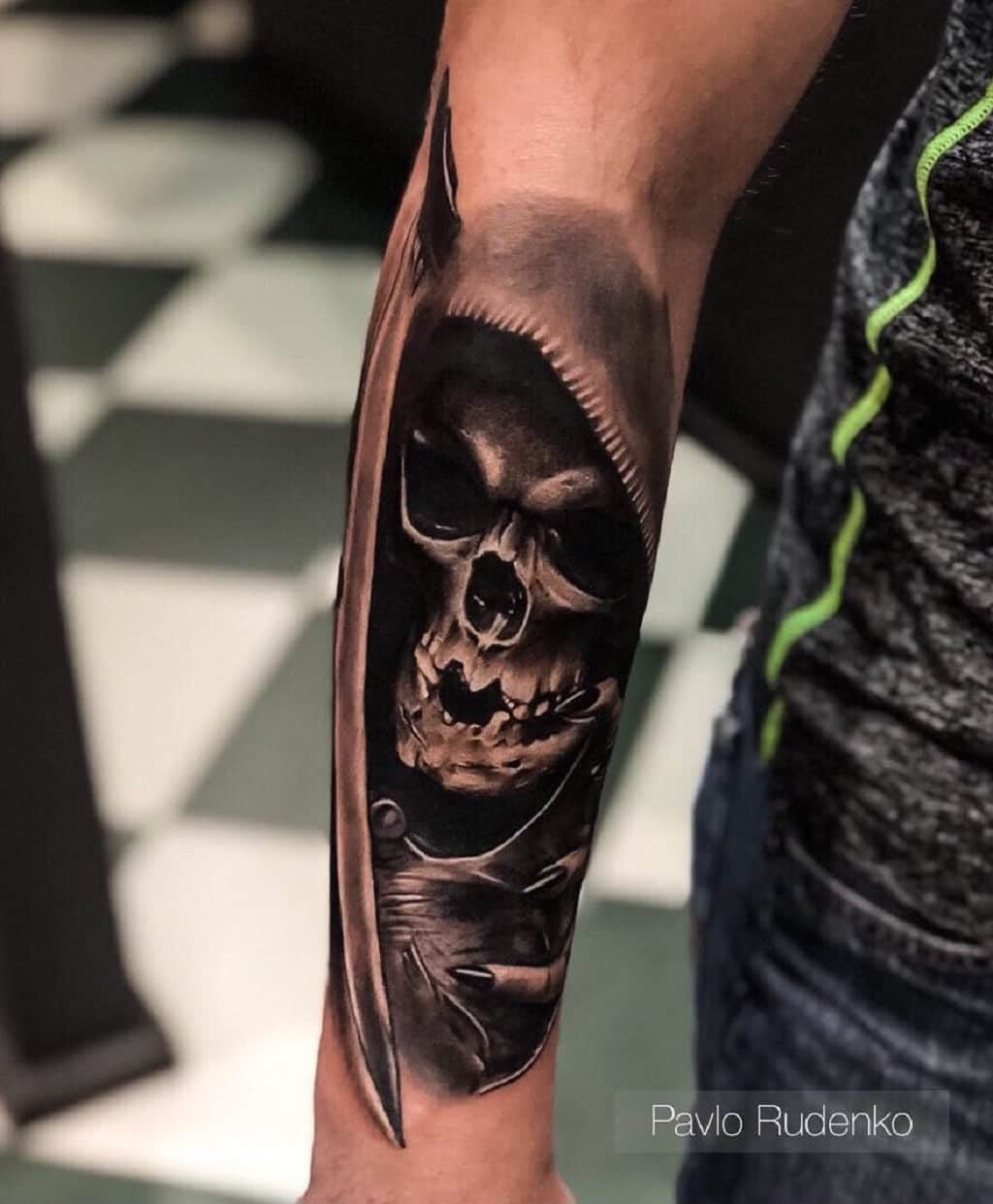 Для хлопців на руці передпліччі, фото - Тату салон Custom House Tattoo