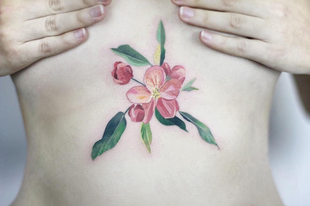 Для дівчат кольорові квіти, фото - Тату салон Maskot Tattoo