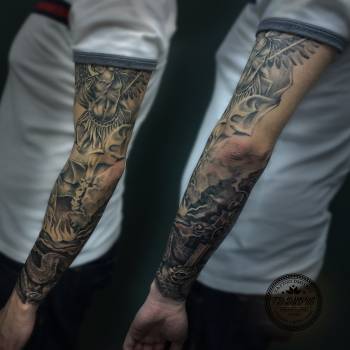 Черно-белый тату рукав . Мастер тату Явтушенко дмитрий