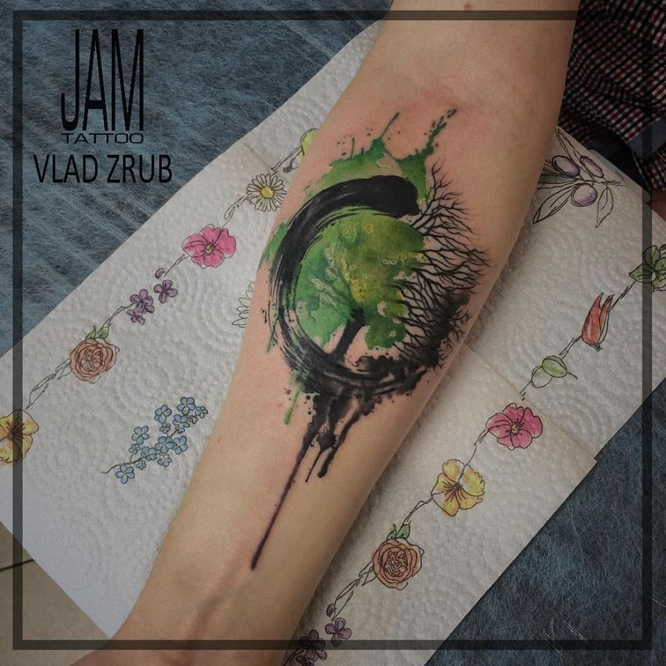 Дерево, фото - Тату салон Jam Tattoo