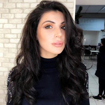 Макияж + прическа и моделирование бровей
                    Візажист Ирина Стекольникова Одеса