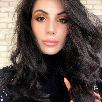 Макияж + прическа и моделирование бровей
                    Візажист Ирина Стекольникова Одеса