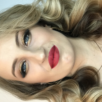 Макияж + прическа и моделирование бровей
                    Візажист Ирина Стекольникова Одеса