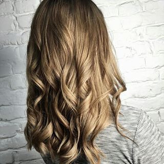 Стрижка на длинные волосы укладка волос светлые, фото -  Level Beauty Bar