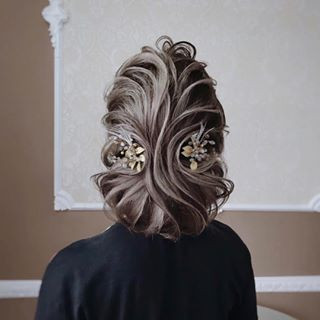 Укладка волос локоны волнистые волосы, фото -  Iris Studio