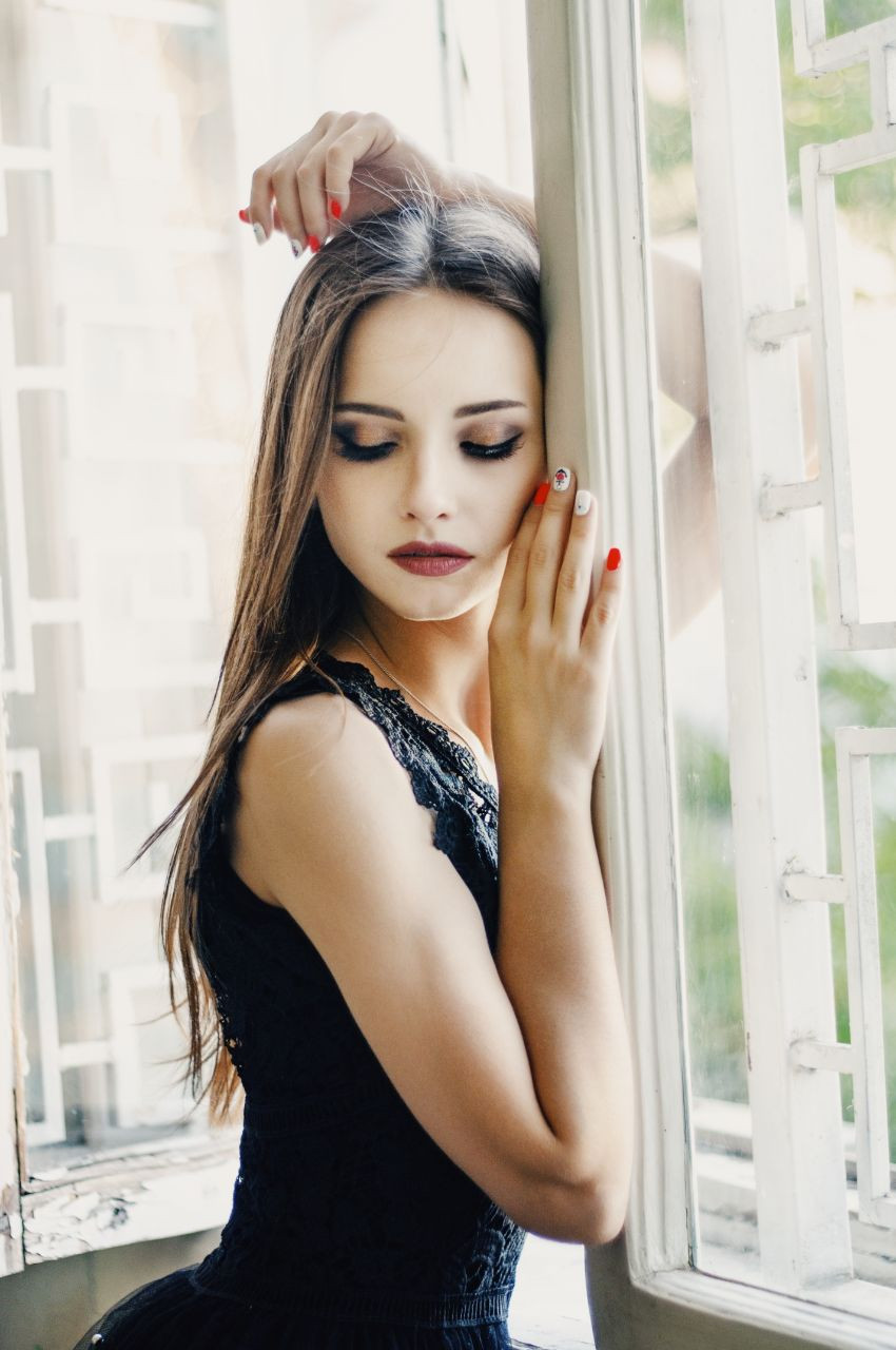 Портретна фотосесія у сукні жіночна, фото - Візажист Екатерина Суворова