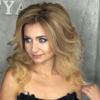 Вечерний макияж и локоны