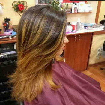 Окрашивание волос разной сложности
                    Парикмахер-модельер Наталья Запорожье