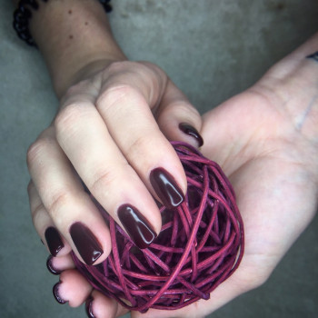 Маникюр и покрытие гель-лаком
                    Косметологический центр Надія Кривой Рог