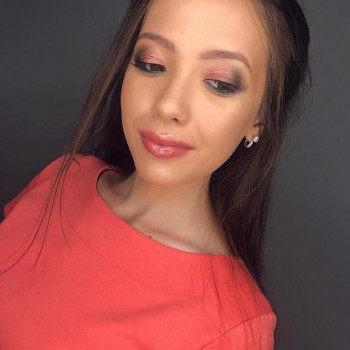 Вечерний макияж
                    Визажист Инна Киев