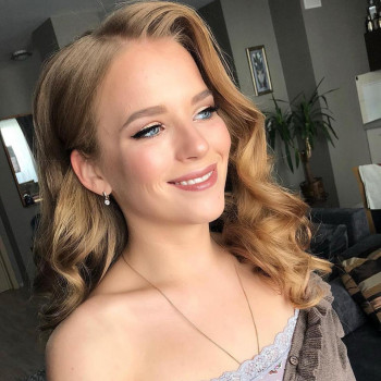 Вечерний макияж
                    Визажист Инна Киев