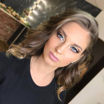 Вечерний макияж
                    Визажист Инна Киев