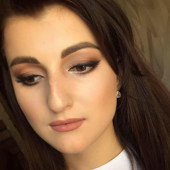 Вечерний макияж
                    Визажист Инна Киев