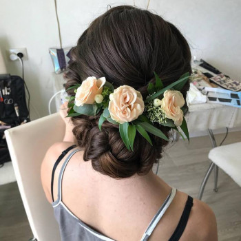 Свадебная прическа
                    Визажист Инна Киев