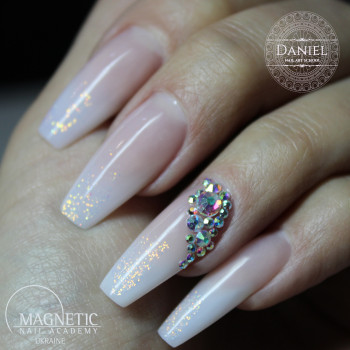 Наращивание ногтей
                    Нігтьова студія Daniel Харків