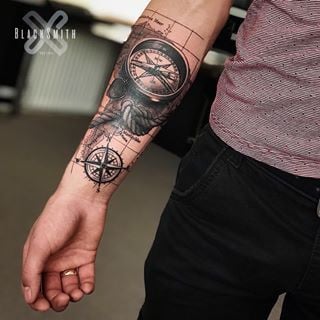 Один сеанс. Ціна 3000 грн., фото - Тату салон Black Smith Tattoo