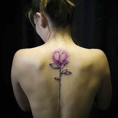 Женские цветные на спине, фото -  ScreamSoul Tattoo