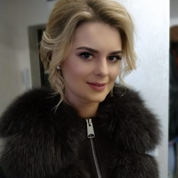 Причёска и макияж