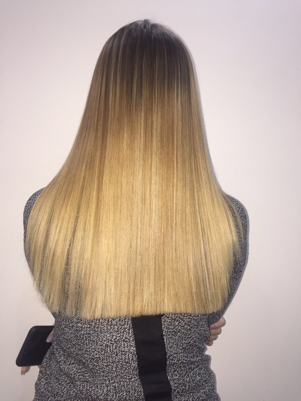 Стрижка на длинные волосы женская блонд, фото -  Family Style Salon