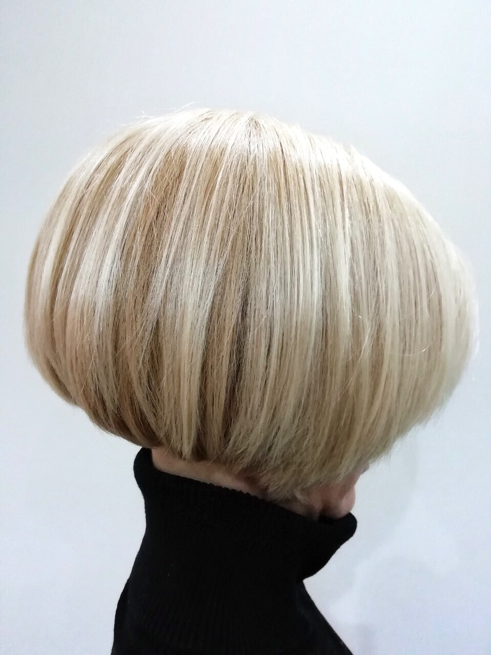 Стрижка боб жіноча на коротке волосся, фото -  Family Style Salon