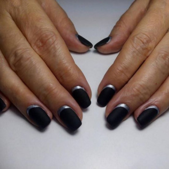 Маникюр и педикюр
                    Мастер маникюра Александра Кривой Рог