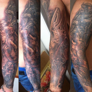 Татуировка
                    Тату мастер Николай Киев