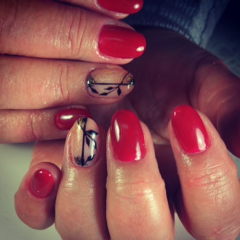 Маникюр
                    Майстер манікюру Валентина Чернівці