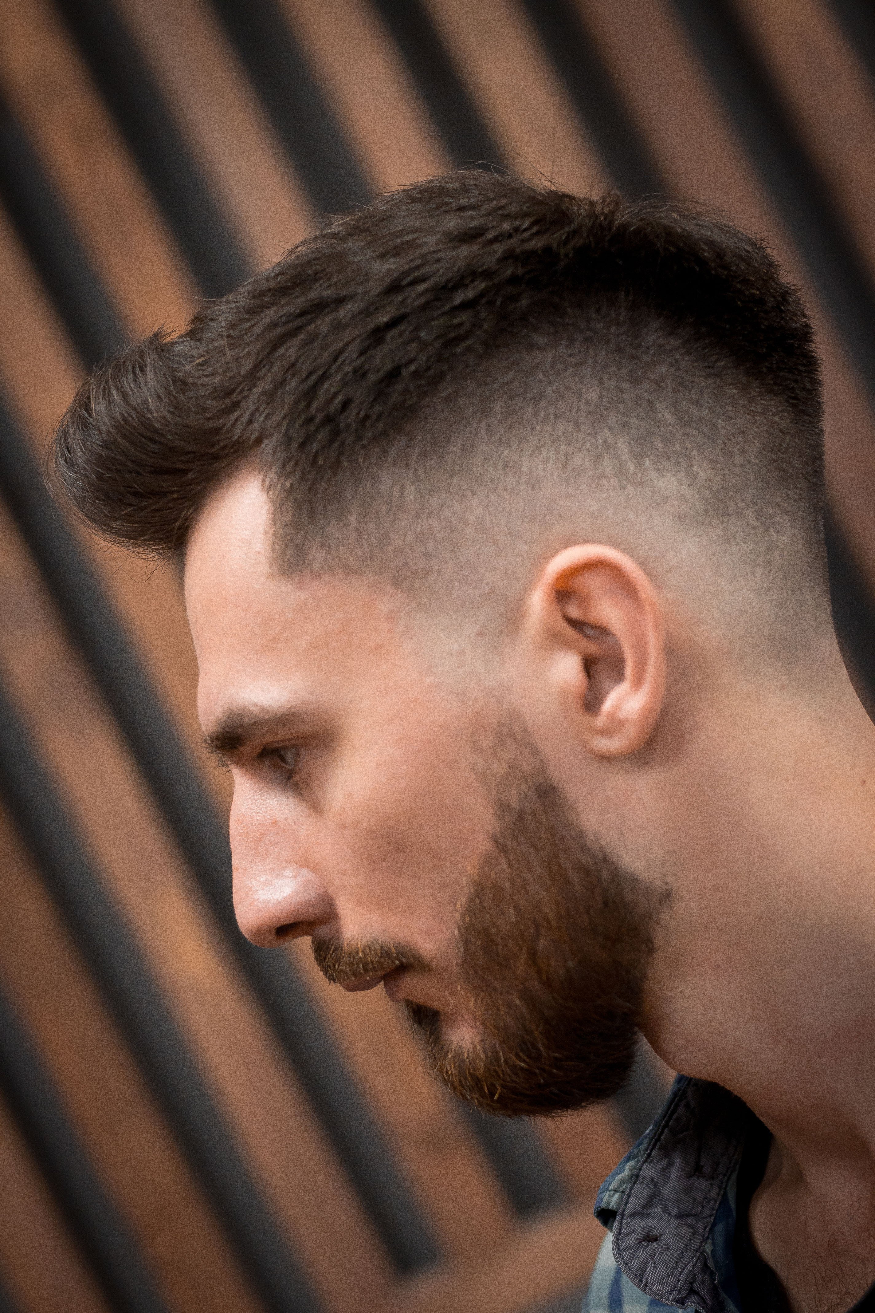 Мужская стрижка фейд модная, фото -  DIKIY Barbershop