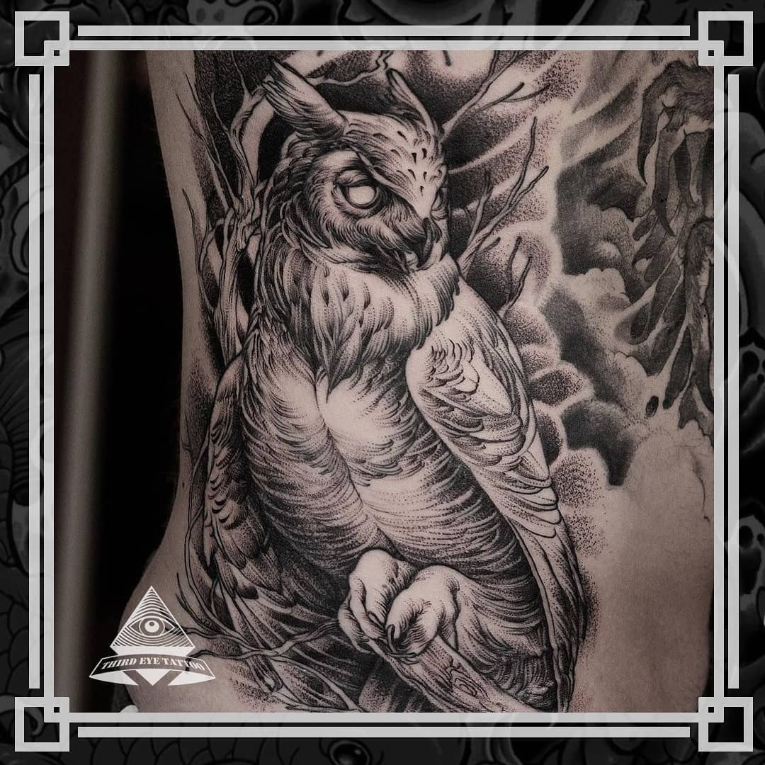 Реалізм чорно-білі сова, фото - Тату салон Third Eye Tattoo