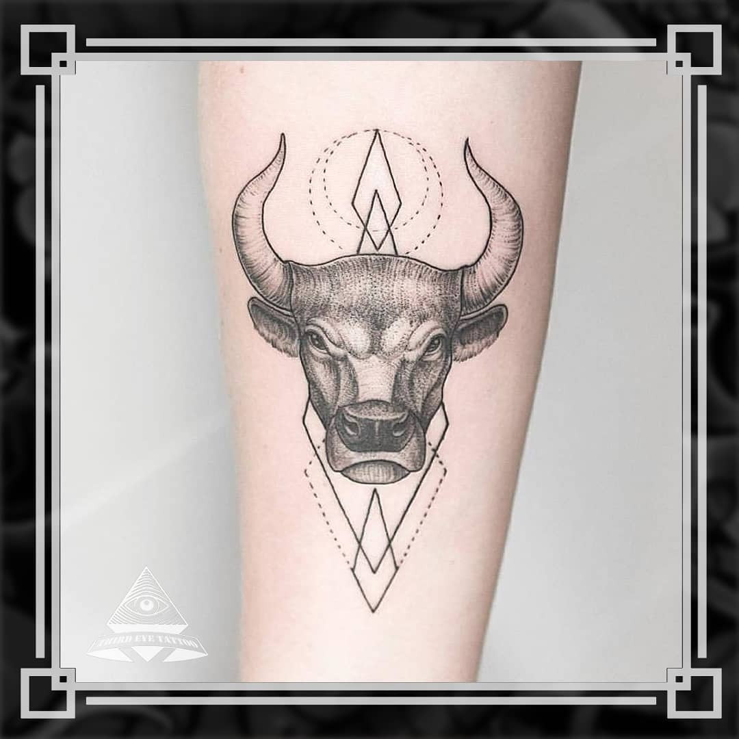 Бык, фото - Тату салон Third Eye Tattoo