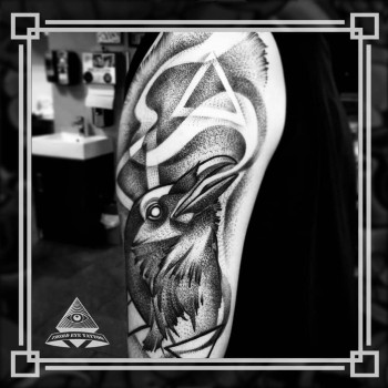 Фото с портфолио Third Eye Tattoo