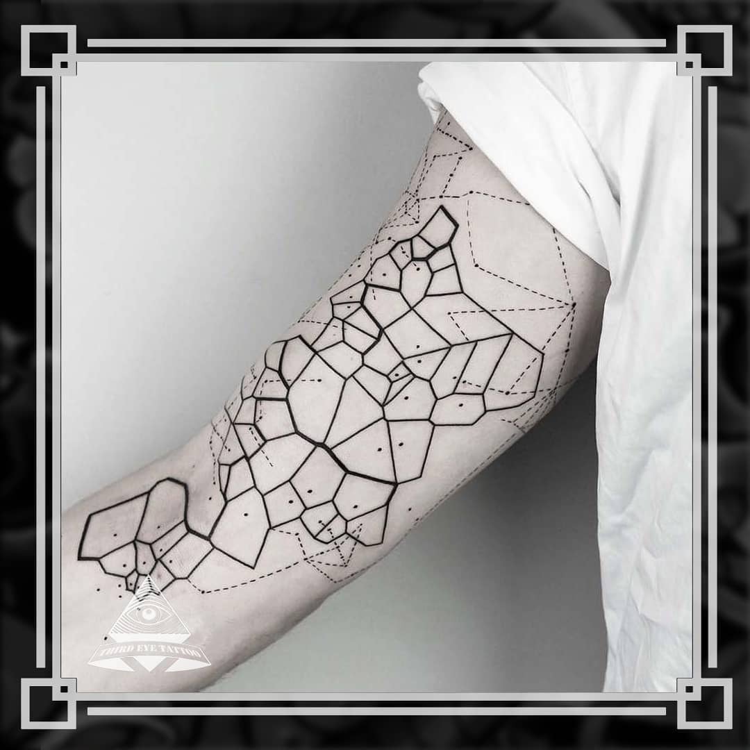 Абстракция, фото - Тату салон Third Eye Tattoo