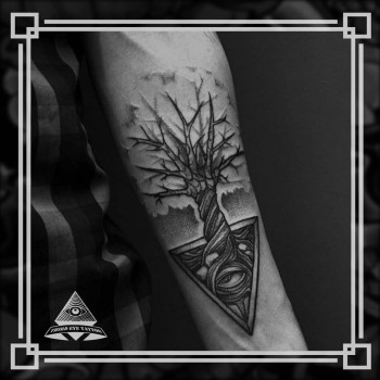 Фото с портфолио Third Eye Tattoo