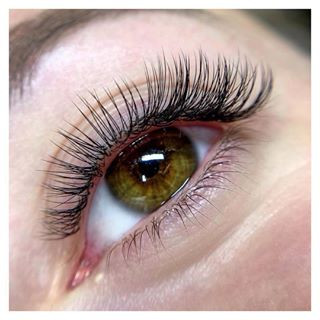 Класичне нарощення вій, фото - Студія краси Vlasenko Beauty School