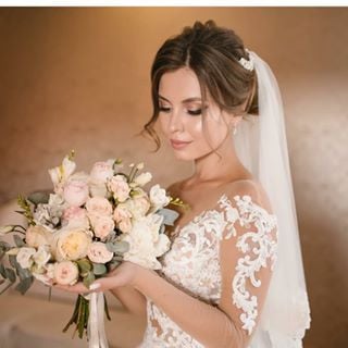 Весільна фотосесія з букетом у сукні, фото - Перукар Людмила