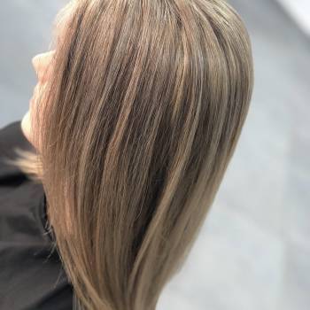 Окрашивание волос 