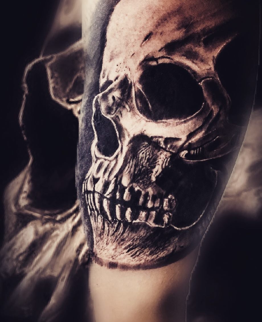Для хлопців на руці череп, фото - Тату салон I`m Sorry Mom