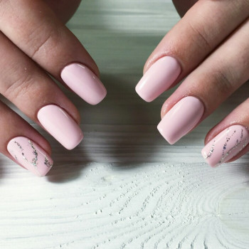 Манікюр у пастельних тонах з дизайном, фото - Салон краси НоготОк