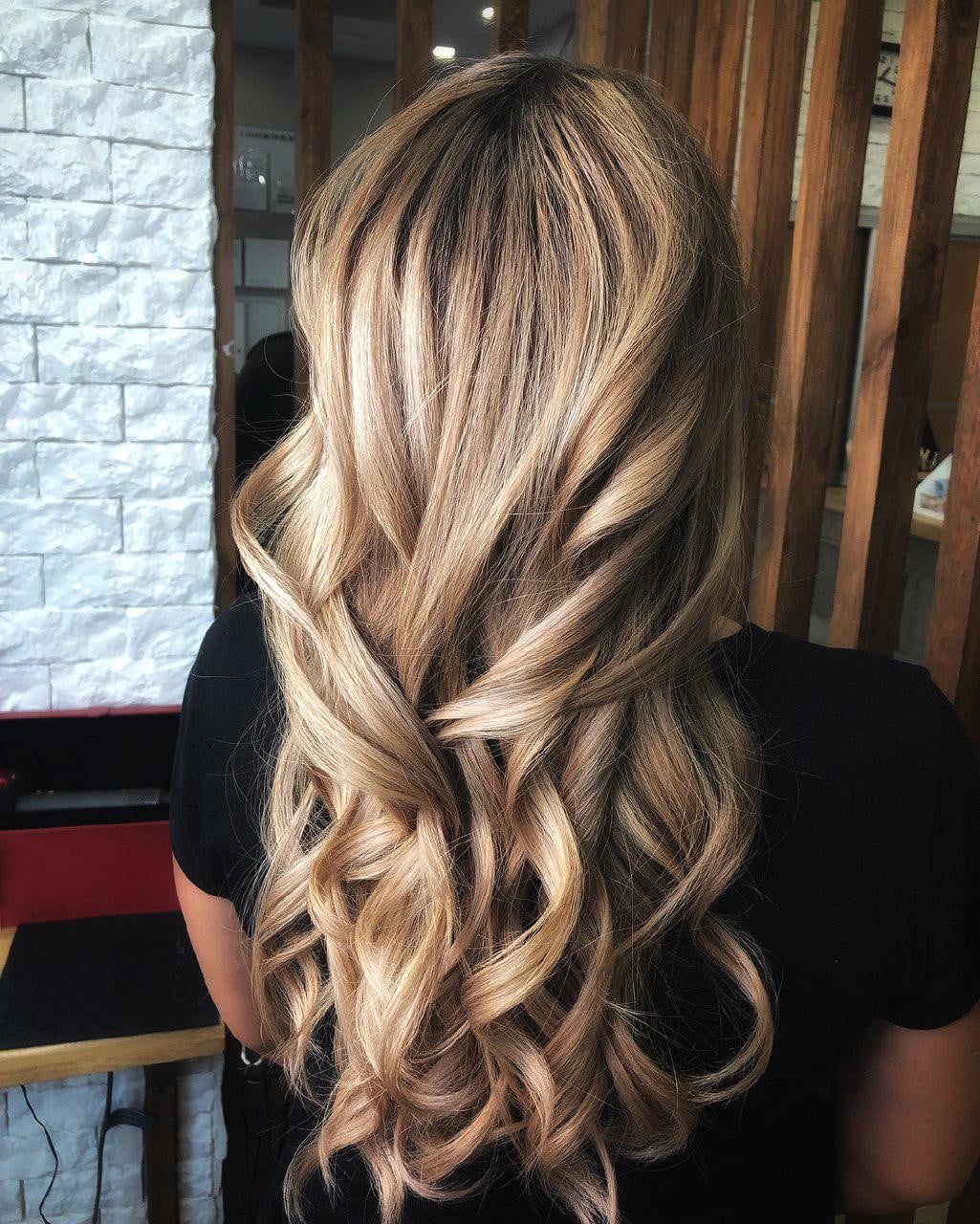 Стрижка на длинные волосы женская укладка, фото -  Hairdresser